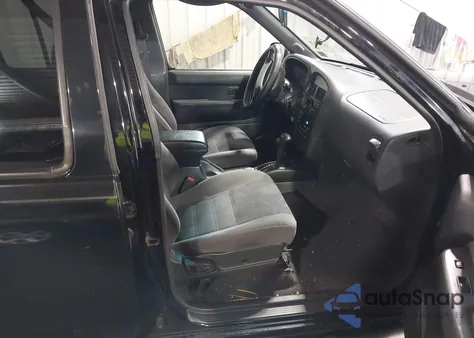 1999 Nissan Pathfinder Le/Se/Xe z USA, uszkodzony, nr VIN JN8AR07Y1XW356295